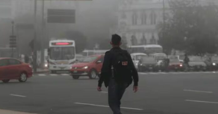 Senamhi alerta lluvias y neblina en la costa sur del 22 al 24 de agosto, con descensos de temperatura y vientos.