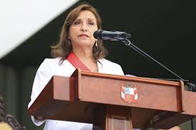 Dina promulga Ley de Amnistía.