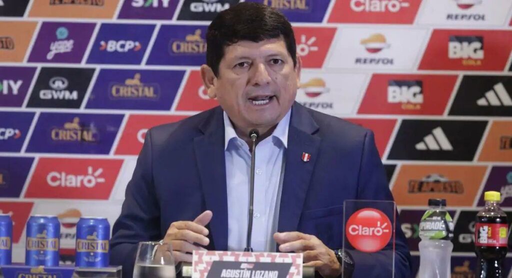 Agustín Lozano es reelegido presidente de la Federación Peruana de Fútbol y alcanzará los 12 años de mandato tras salida de Edwin Oviedo.