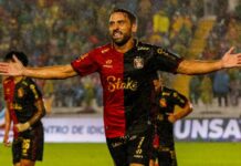 Melgar logró ganar de local por 2 a 1 ante Ayacucho F.C Melgar ganó 2 a 1 a Ayacucho.