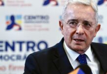 Álvaro Uribe queda en libertad tras fallo del Tribunal Superior